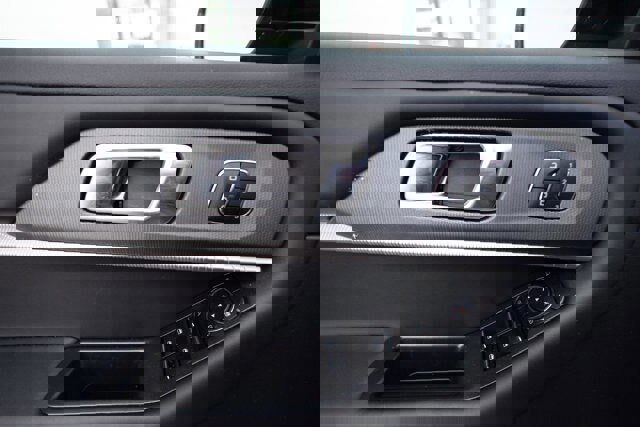 Certified 2025 Ford Explorer ST-Line w/ Premium Package image 14