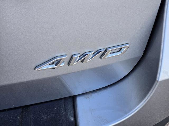 Certified 2022 Ford Explorer XLT w/ Equipment Group 202A image 17