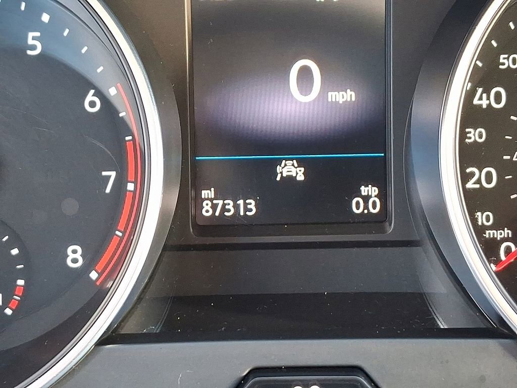 Used 2021 Volkswagen Tiguan SE image 19