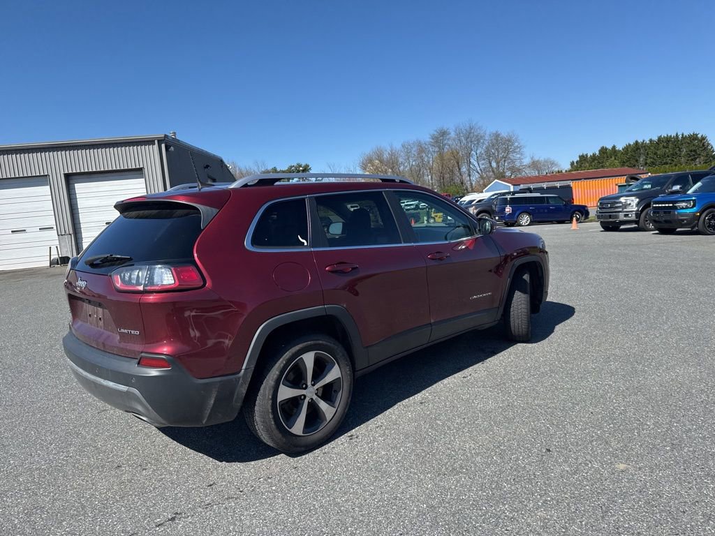 Used 2019 Jeep Cherokee Limited AWD/4WD image 6