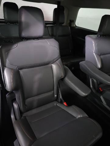 Certified 2025 Ford Expedition Active AWD/4WD image 10