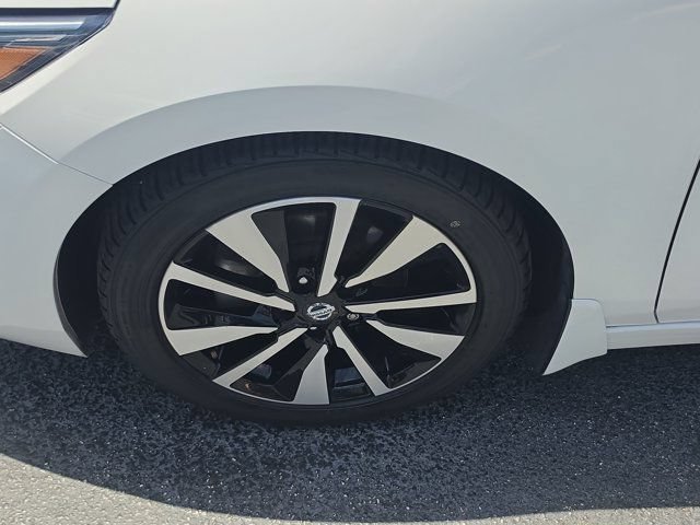 Used 2023 Nissan Sentra SV w/ SV Premium Package FWD image 10