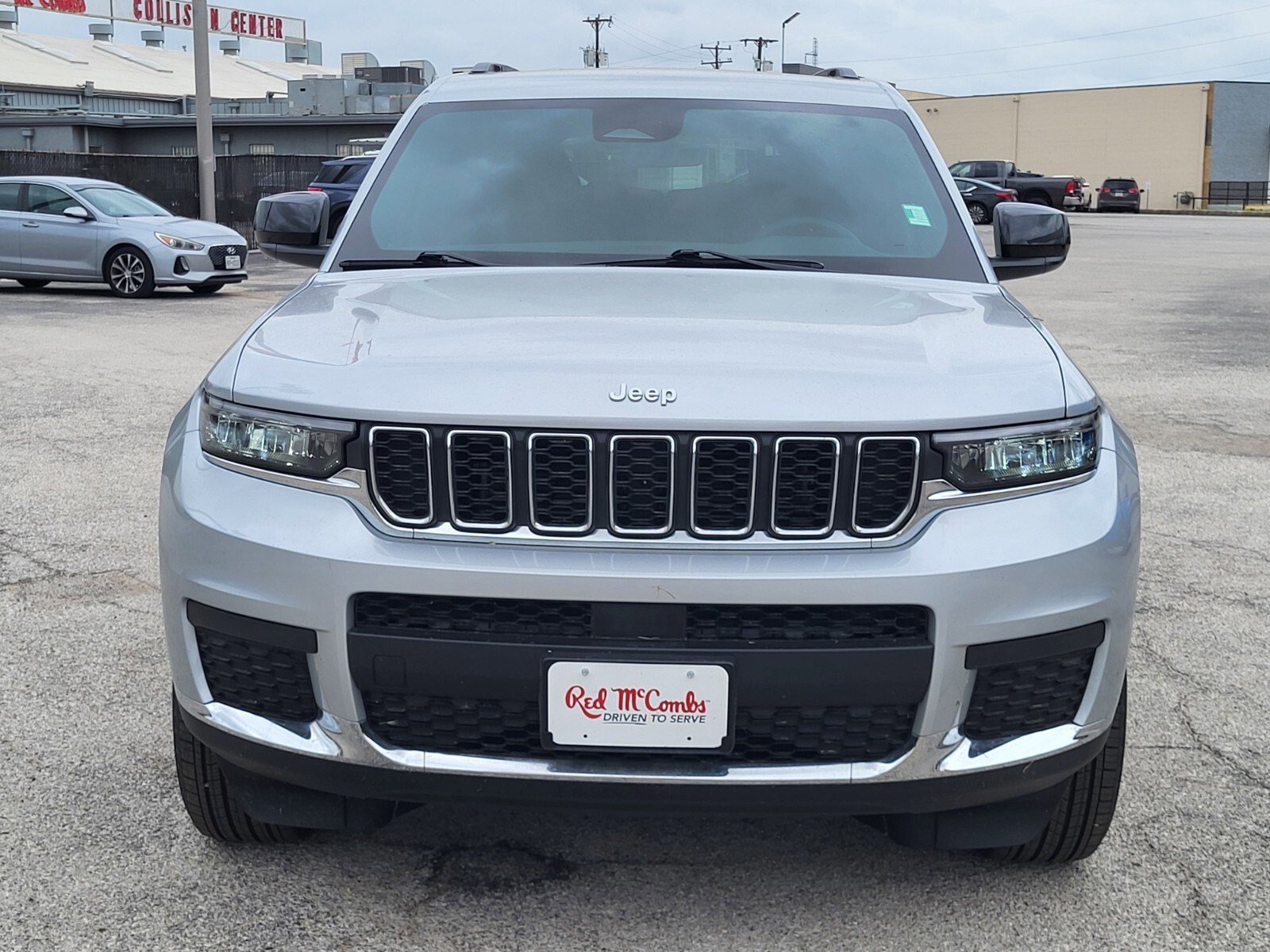 Used 2025 Jeep Grand Cherokee L Laredo image 8