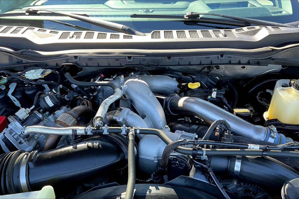 Certified 2023 Ford F250 Lariat w/ Lariat Ultimate Package AWD/4WD image 31
