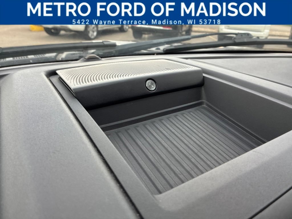 Certified 2018 Ford F150 Lariat w/ Equipment Group 502A Luxury AWD/4WD image 31