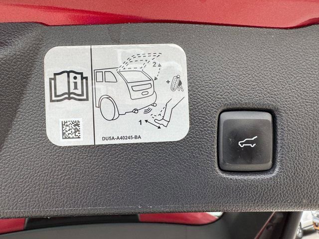 Certified 2020 Ford Escape Titanium image 19