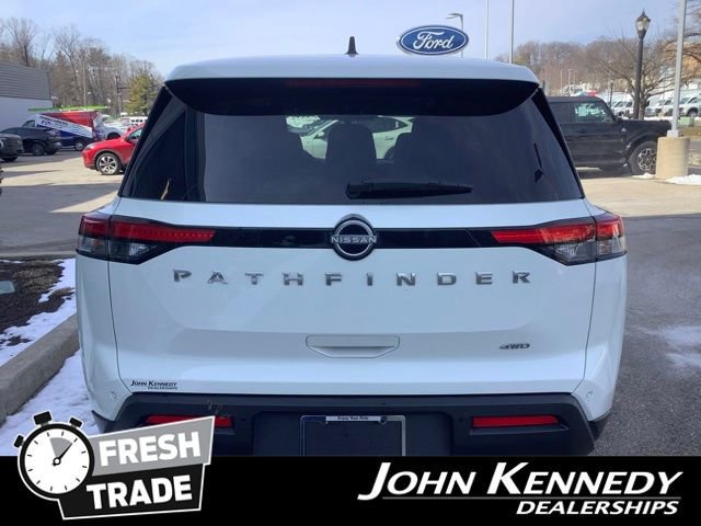 Used 2023 Nissan Pathfinder S image 6
