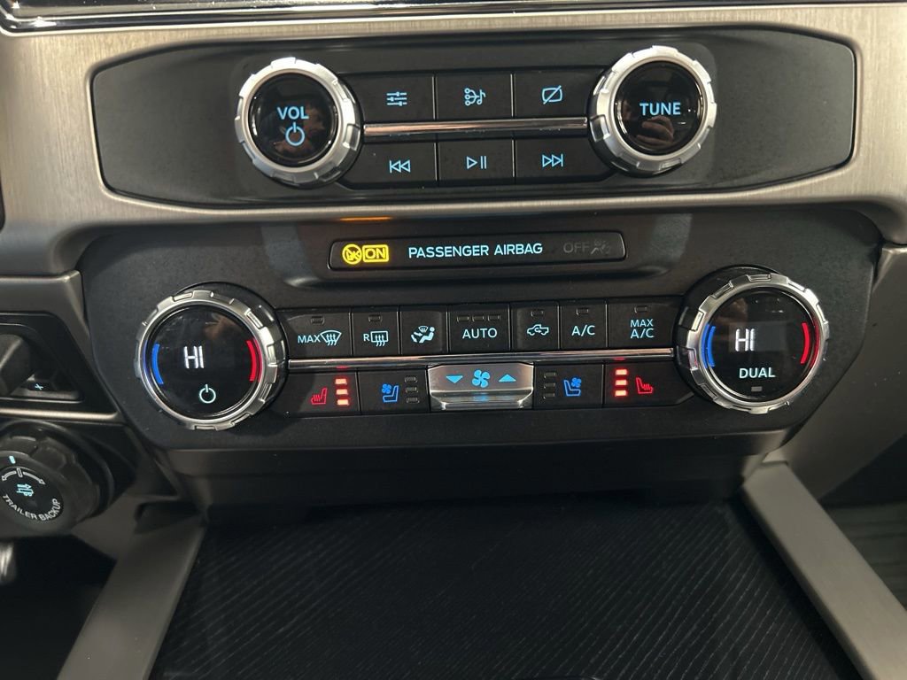 Certified 2022 Ford F350 Platinum image 27