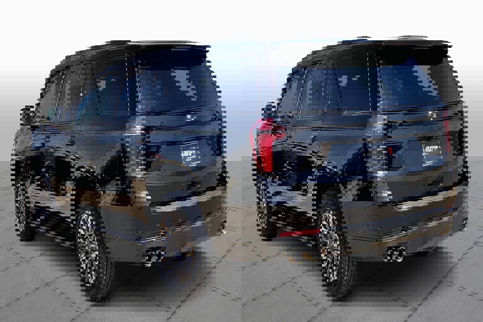 Used 2025 Chevrolet Tahoe Z71 image 12