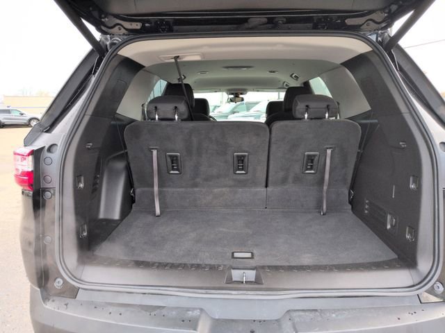 Used 2021 Chevrolet Traverse LT image 49