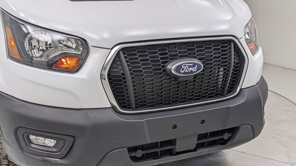 Certified 2023 Ford Transit 250 Low Roof AWD w/ Exterior Upgrade Package image 31