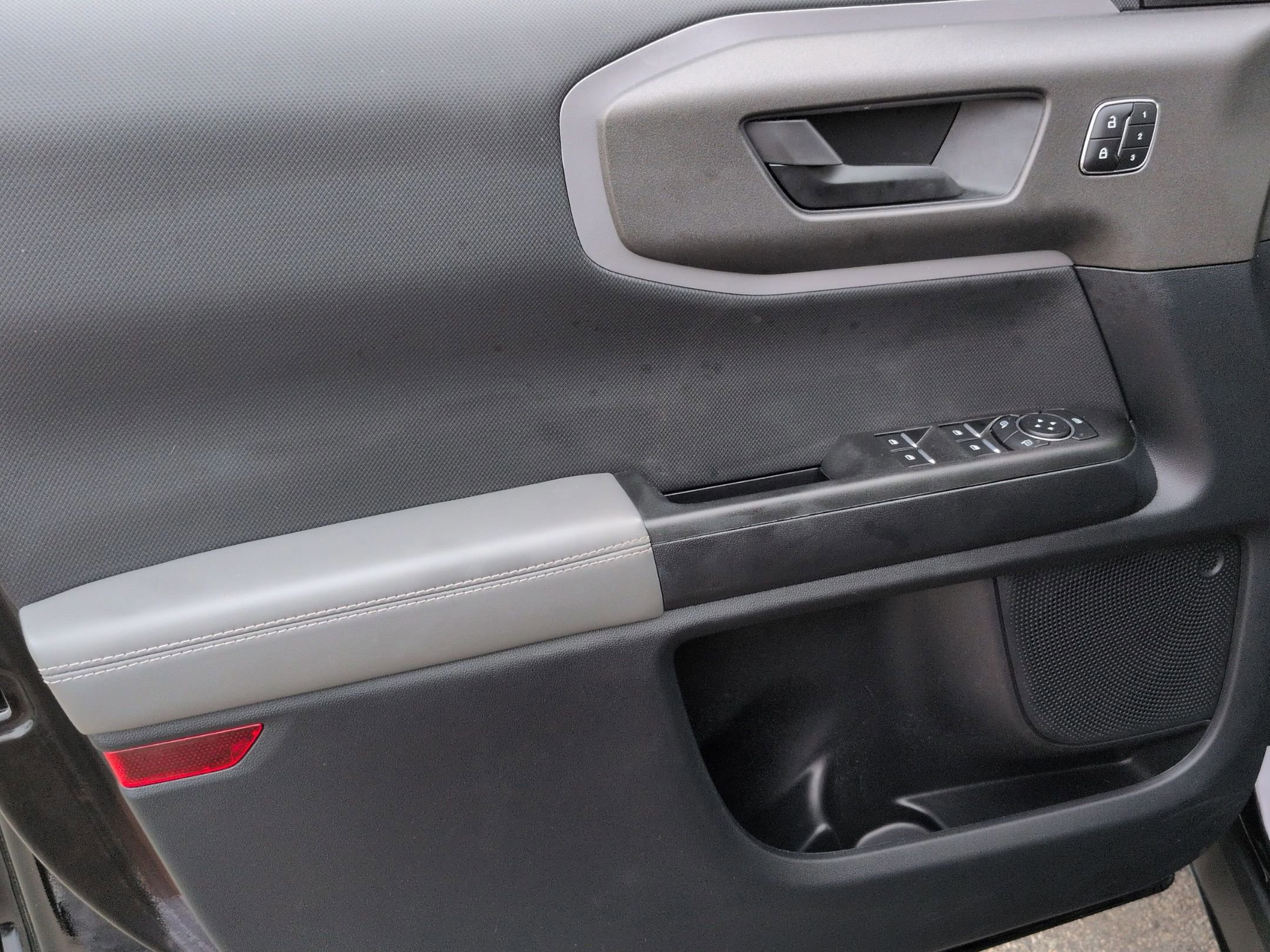 Certified 2025 Ford Bronco Sport Badlands image 13