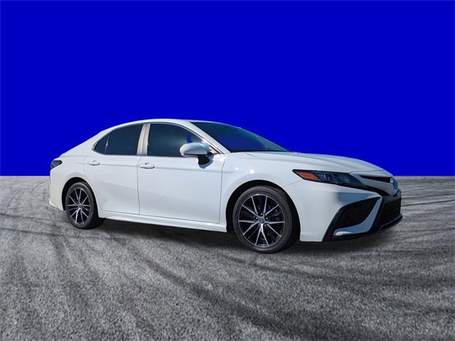 Used 2021 Toyota Camry SE image 8