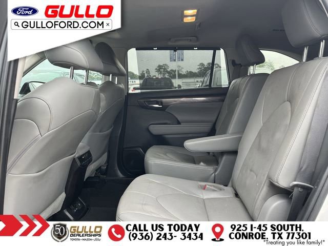 Used 2022 Toyota Highlander Limited FWD image 14