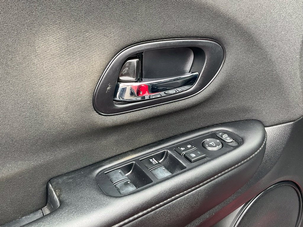 Used 2022 Honda HR-V Sport image 15