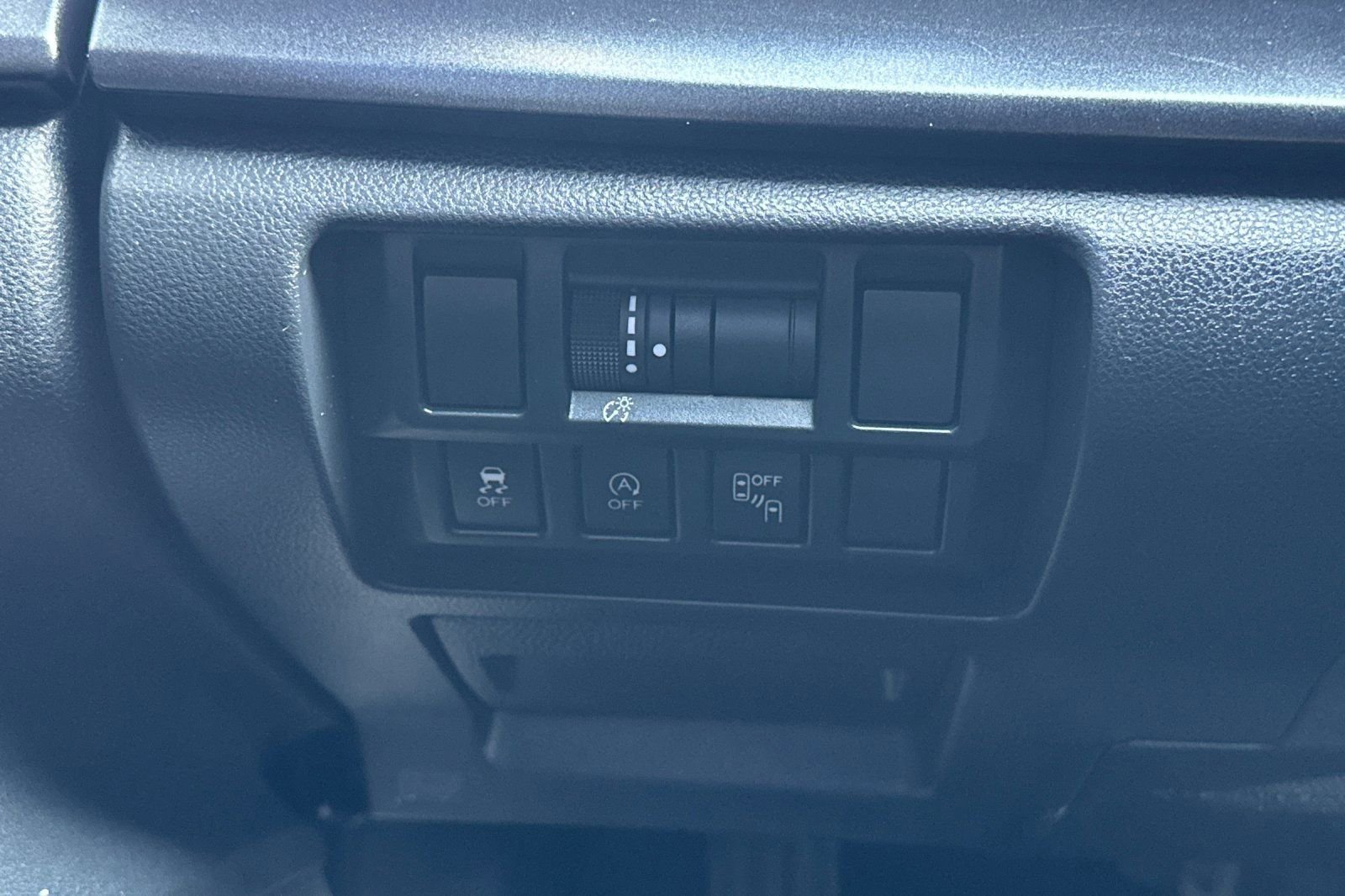 Used 2022 Subaru Crosstrek 2.5i Sport w/ Moonroof Package image 29