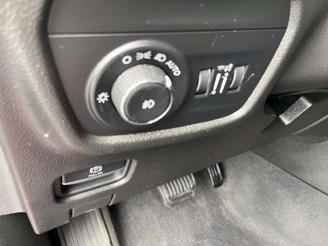 Used 2021 Jeep Grand Cherokee L Limited AWD/4WD image 21