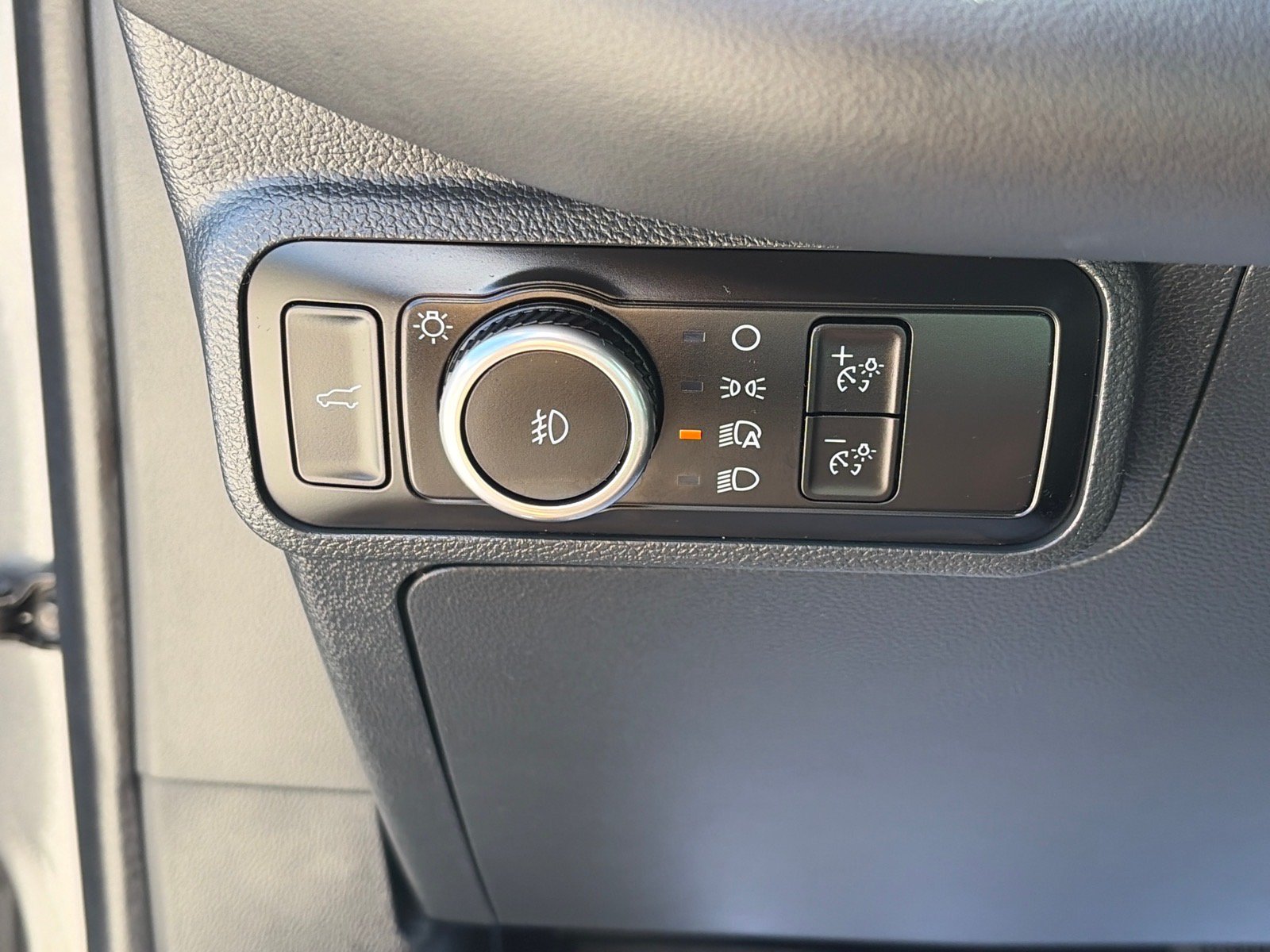 Certified 2025 Ford Explorer ST-Line RWD image 16