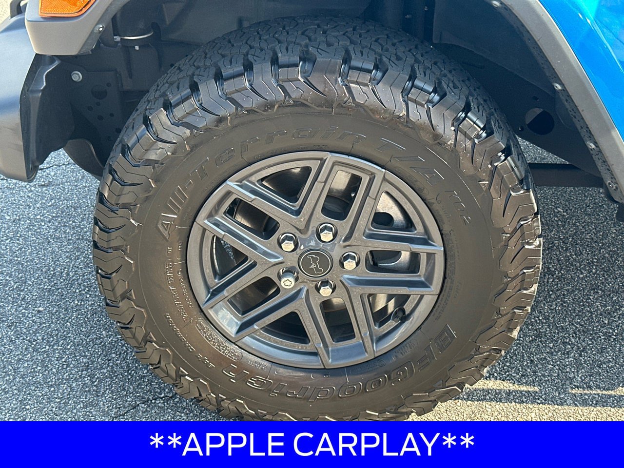 Used 2024 Jeep Gladiator Sport AWD/4WD image 13