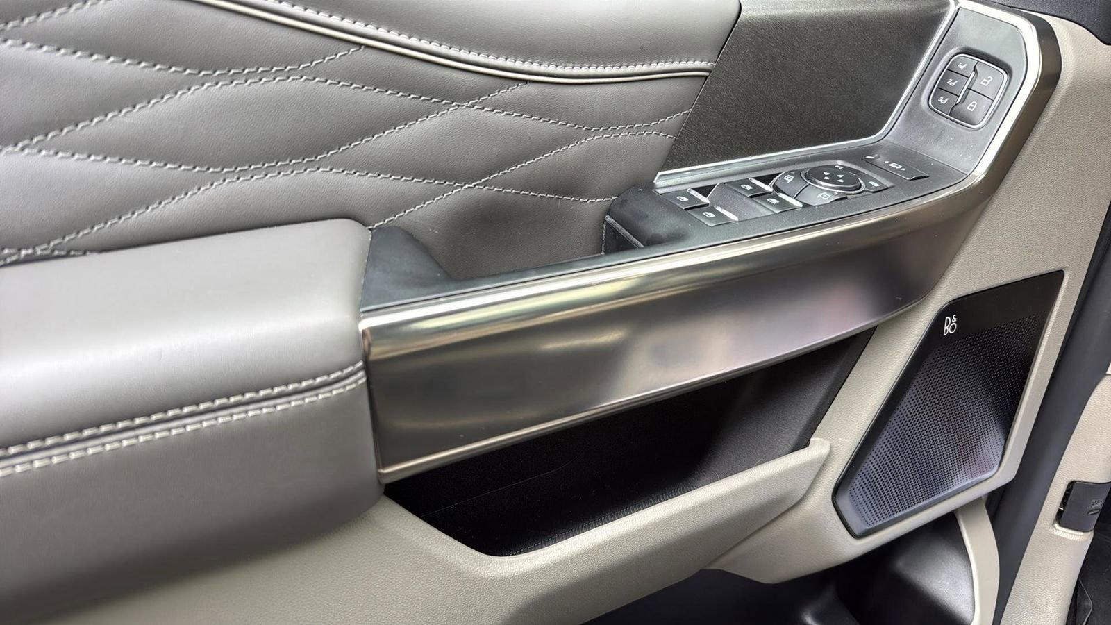 Certified 2026 Ford F350 Platinum w/ Platinum Plus Package image 12