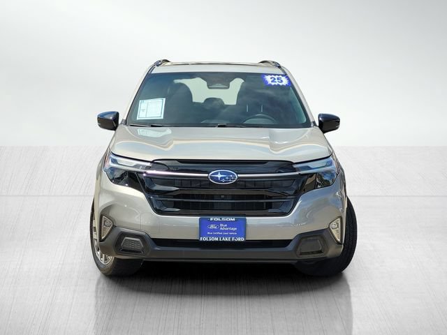 Used 2025 Subaru Forester Touring w/ Popular Package - Touring AWD/4WD image 2
