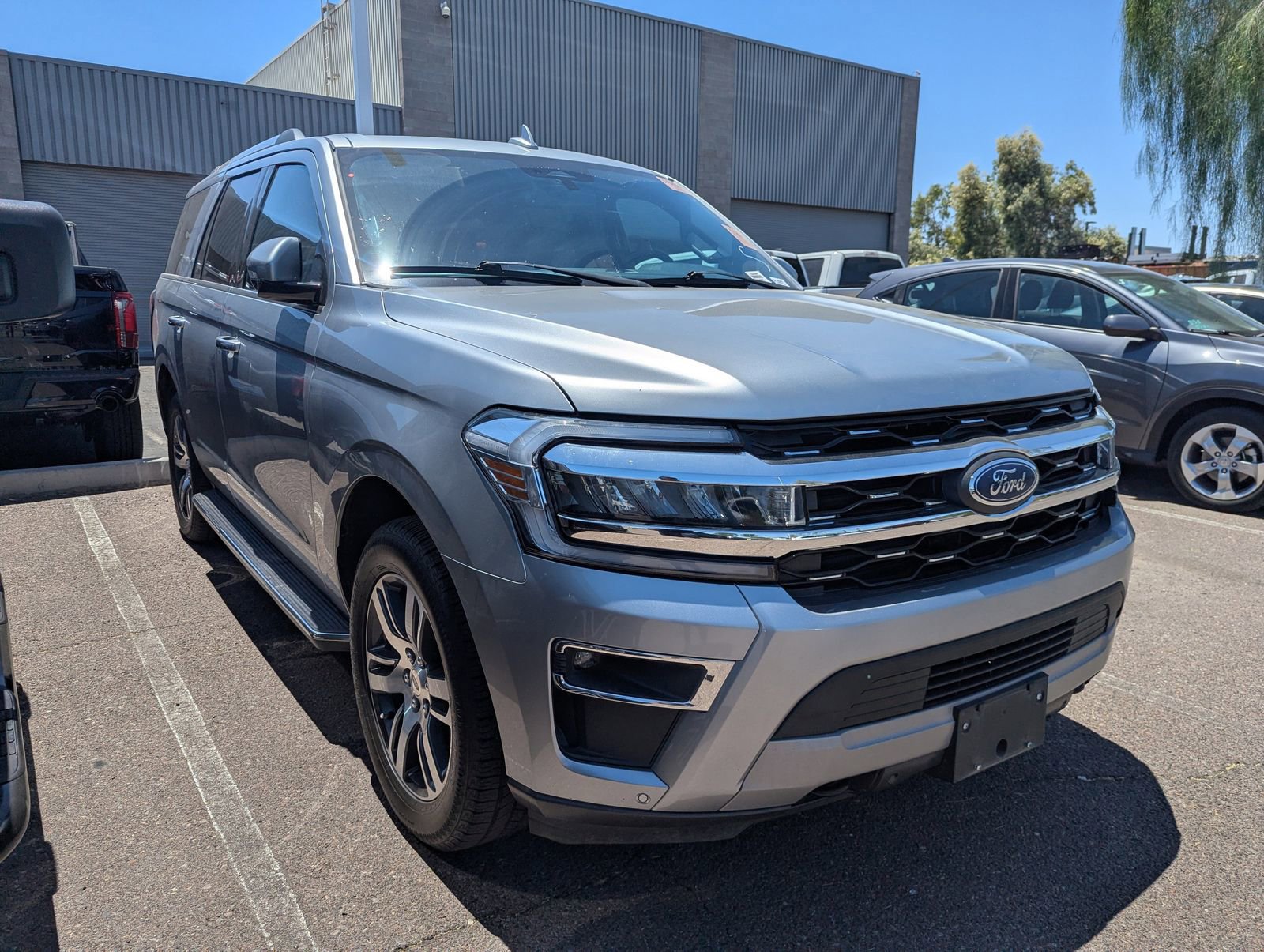 Certified 2022 Ford Expedition Limited AWD/4WD image 3