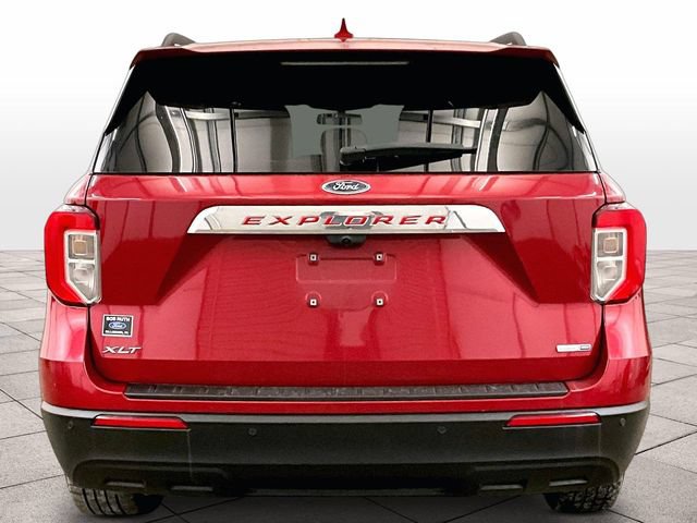 Certified 2020 Ford Explorer XLT w/ Comfort Package AWD/4WD image 4