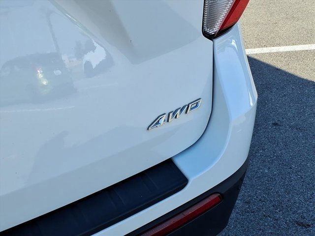 Certified 2022 Ford Explorer XLT w/ Equipment Group 202A image 27