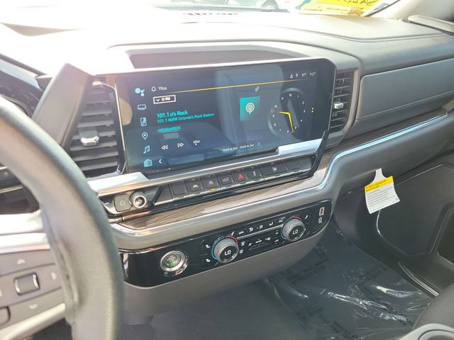 Used 2024 Chevrolet Silverado 1500 LT image 25