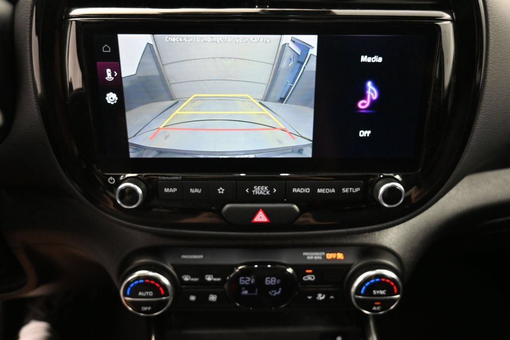 Used 2023 Kia Soul EX FWD image 9