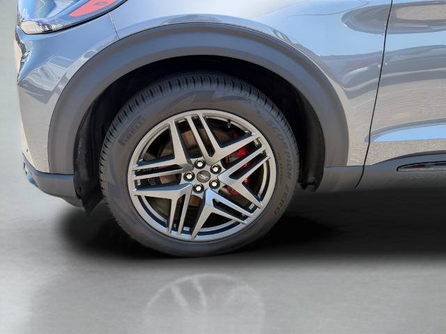 Certified 2025 Ford Explorer ST AWD/4WD image 29