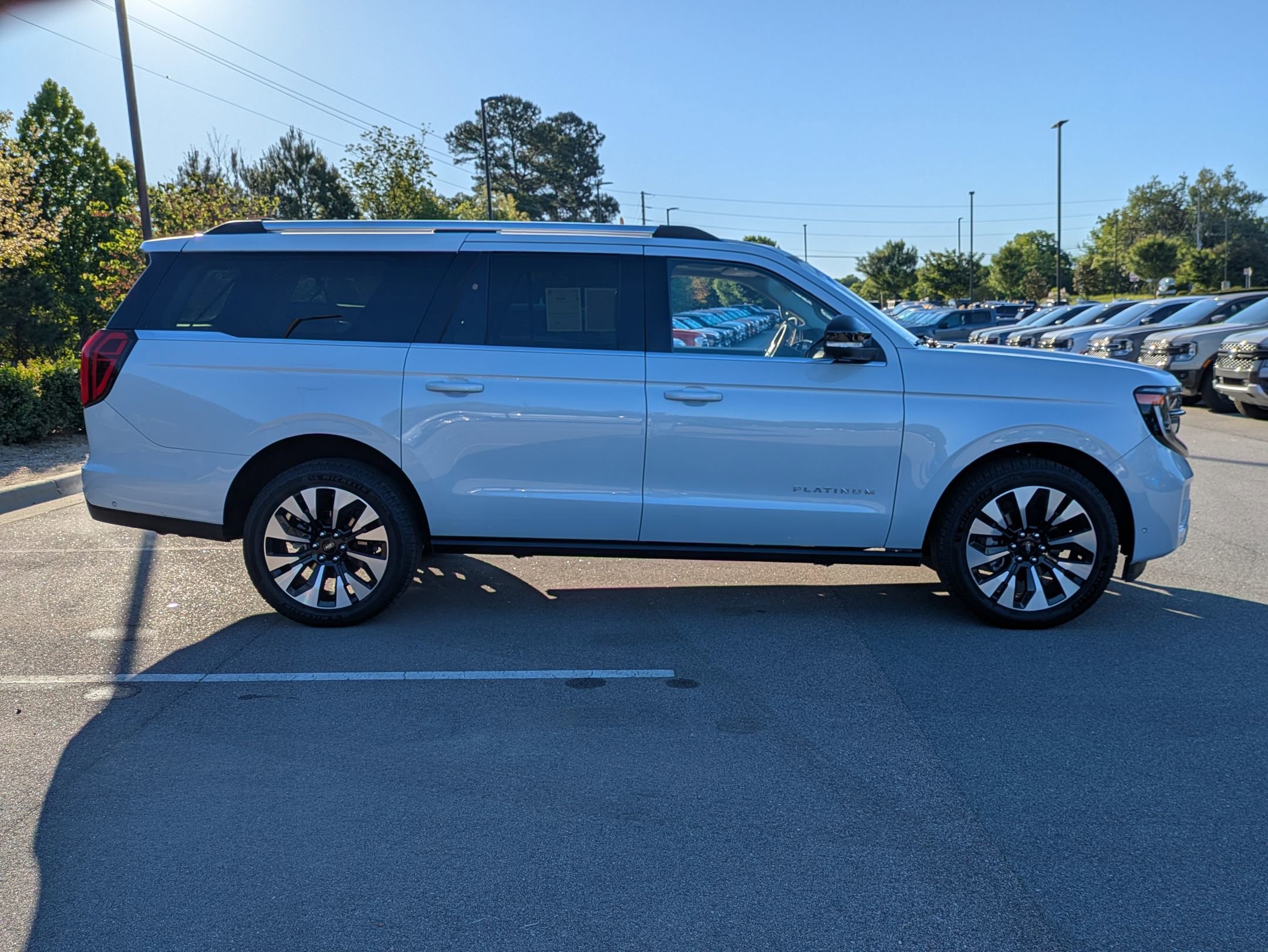 Certified 2025 Ford Expedition Max Platinum w/ Driver's Package AWD/4WD image 3