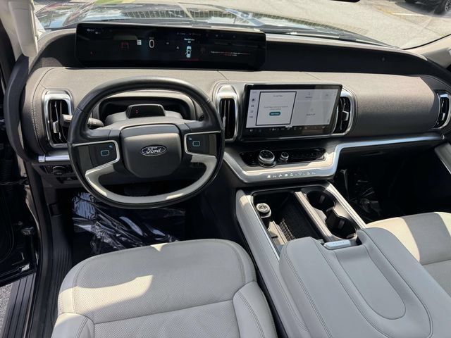 Certified 2025 Ford Expedition Platinum w/ Driver's Package AWD/4WD image 20
