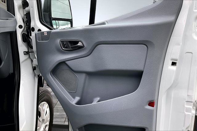Certified 2019 Ford Transit 350 XLT RWD image 24