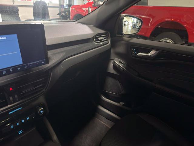 Certified 2023 Ford Escape ST-Line w/ Tech Pack #1 AWD/4WD image 19