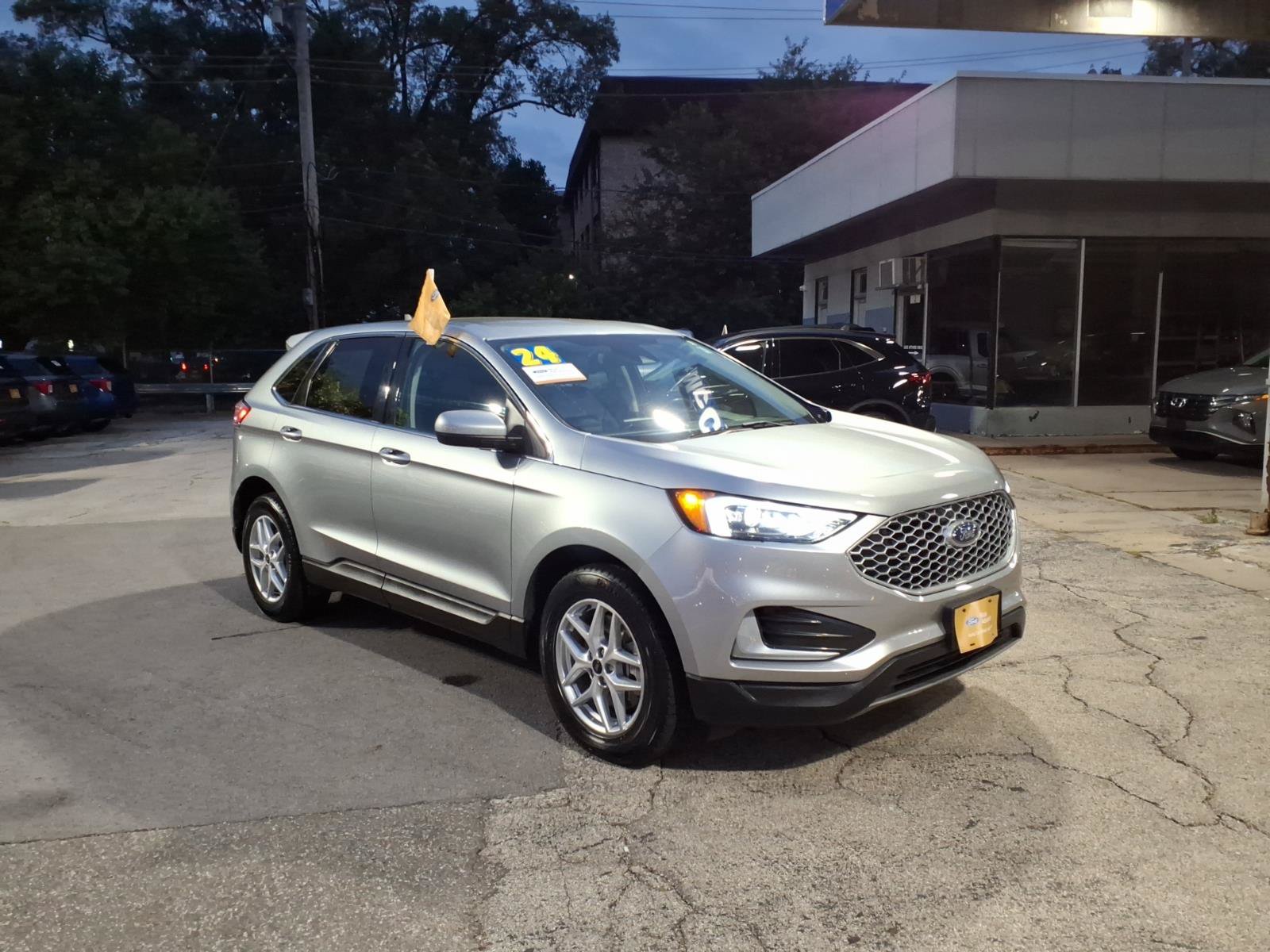 Certified 2024 Ford Edge SEL AWD/4WD image 1
