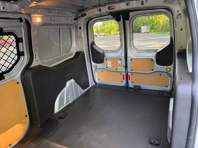 Certified 2018 Ford Transit Connect XL FWD image 18