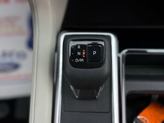 Used 2022 Nissan Pathfinder SV image 44