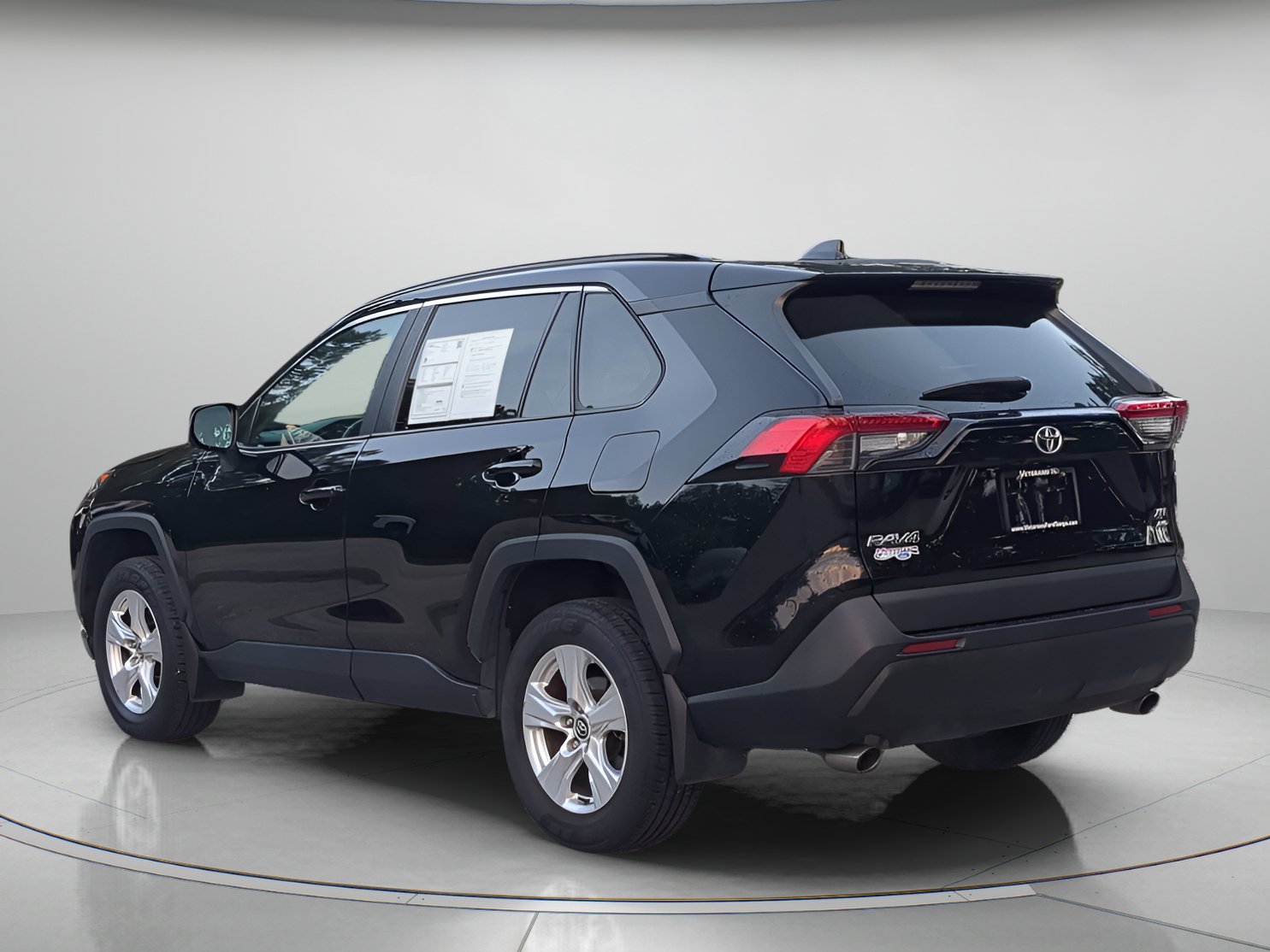 Used 2021 Toyota RAV4 XLE AWD/4WD image 42