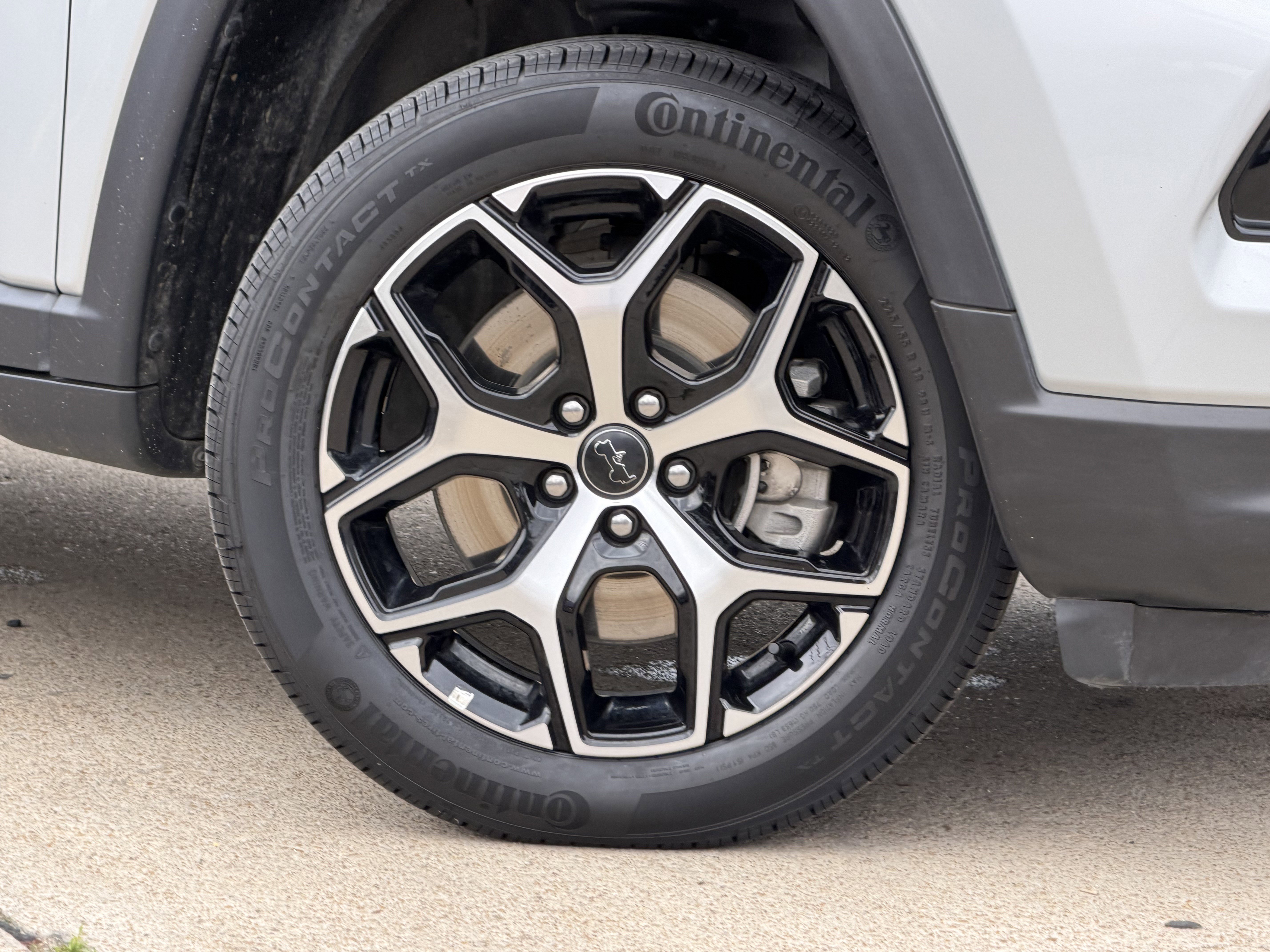 Used 2025 Jeep Compass Limited AWD/4WD image 3