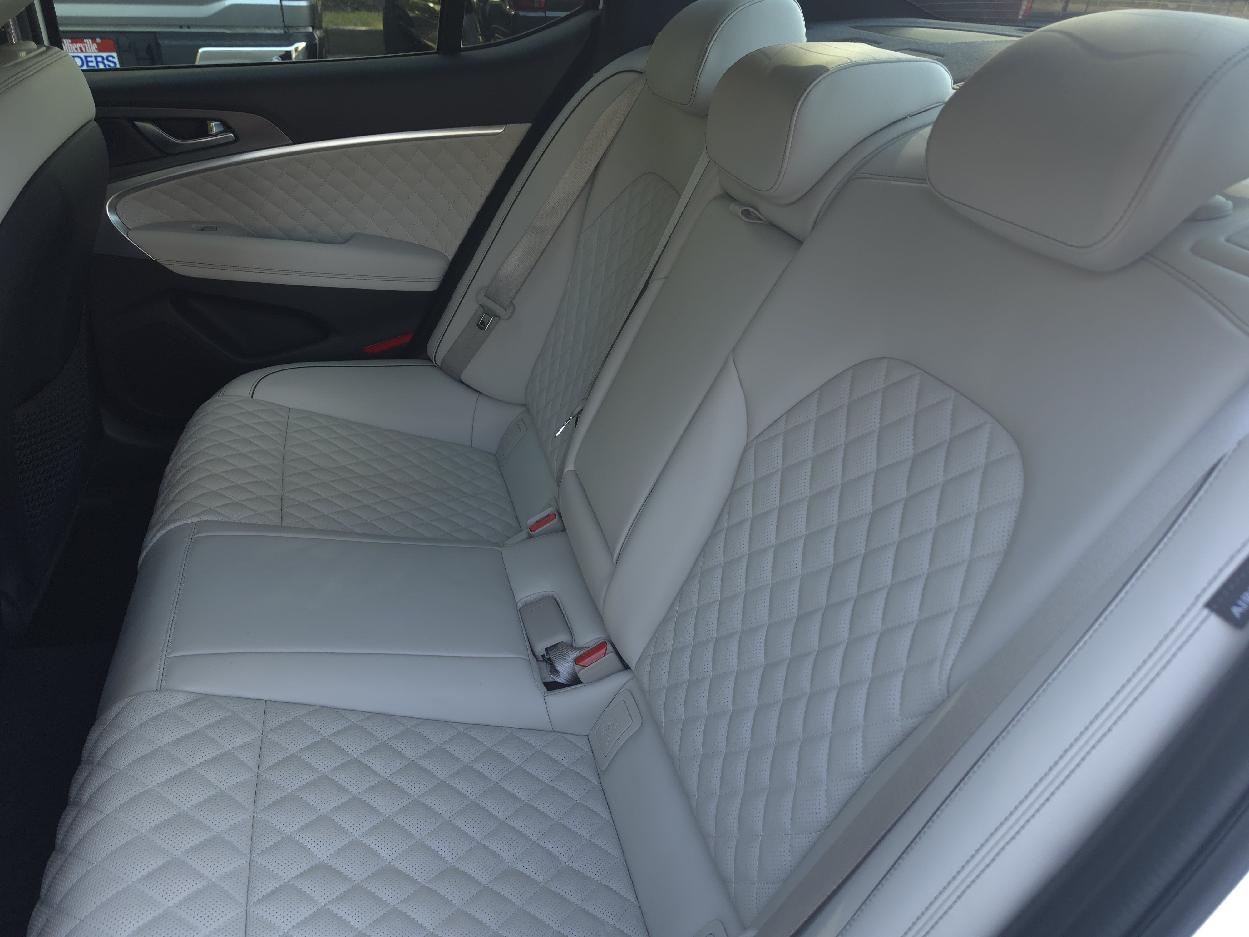 Used 2025 Genesis G70 3.3T Advanced w/ Sport Prestige Package RWD image 16