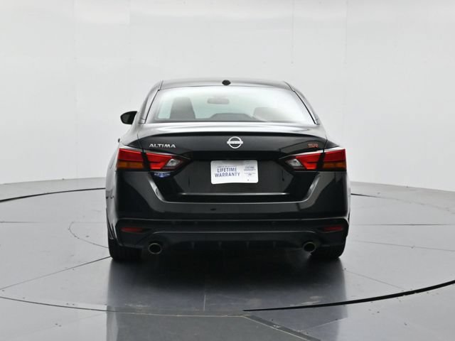 Used 2024 Nissan Altima 2.5 SR FWD image 8