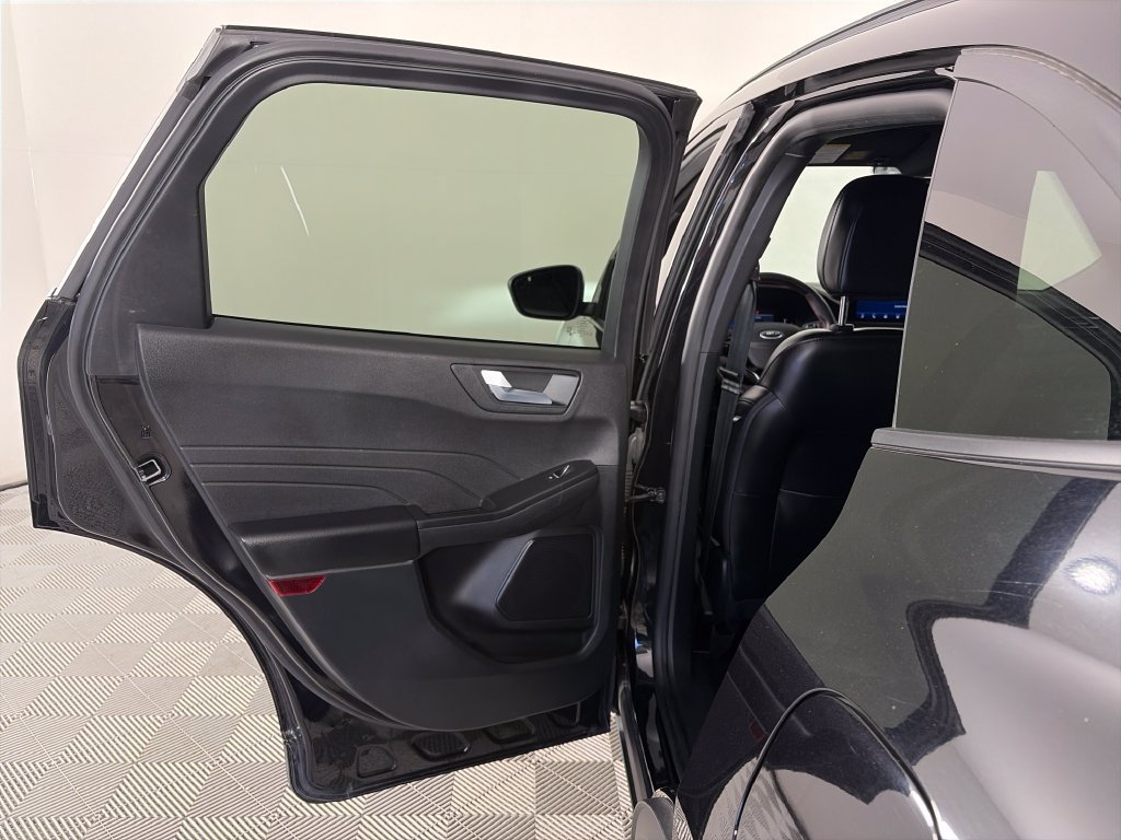 Certified 2025 Ford Escape ST-Line Select AWD/4WD image 12
