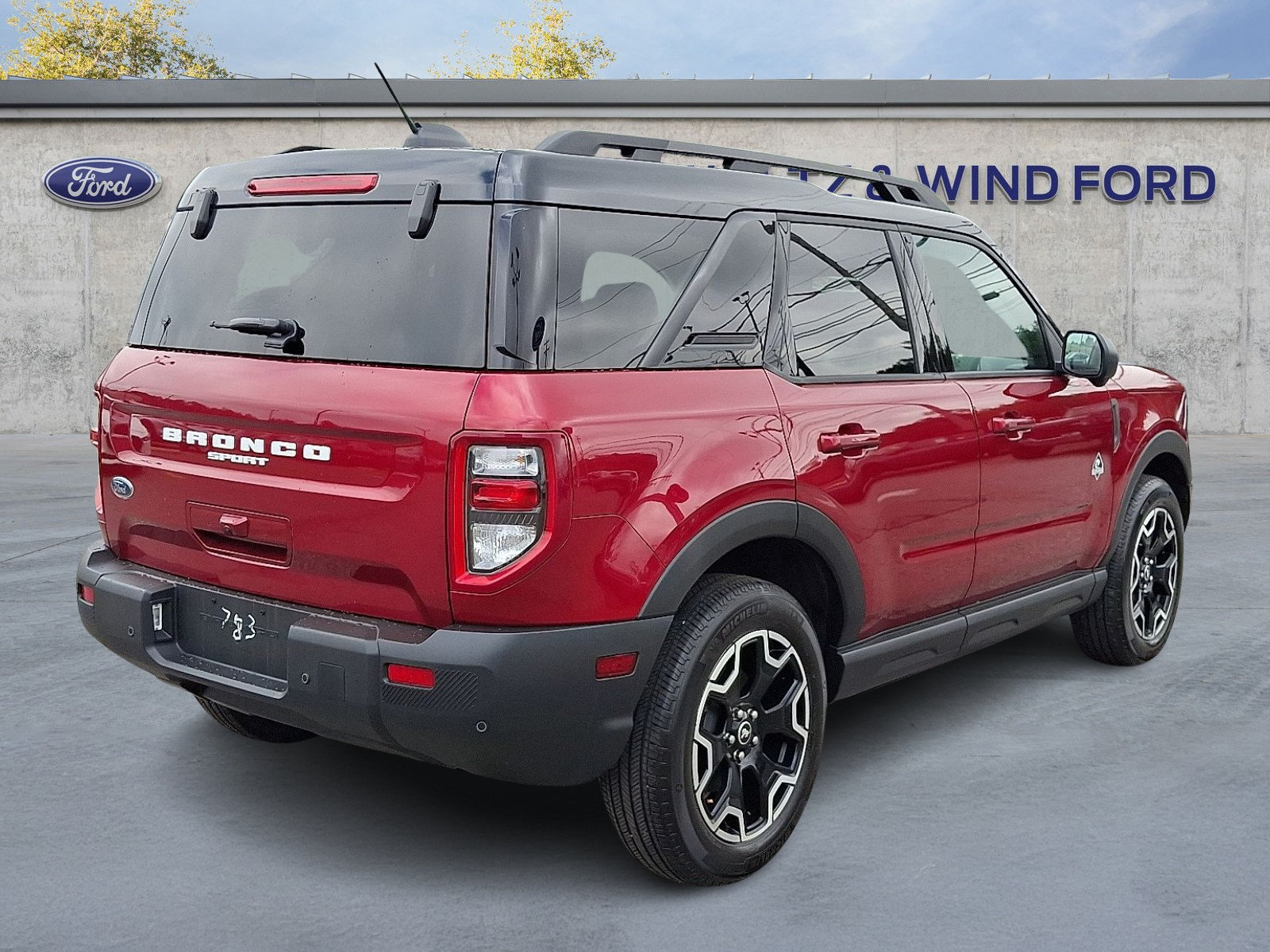 Certified 2025 Ford Bronco Sport Outer Banks w/ Outer Banks Tech Package+ AWD/4WD image 6