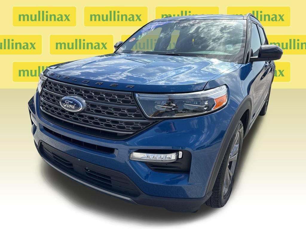 Certified 2023 Ford Explorer XLT w/ Equipment Group 202A RWD image 10