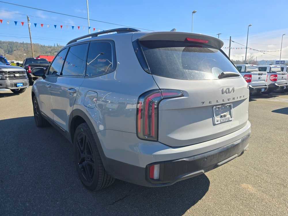 Used 2025 Kia Telluride EX X-Line image 3