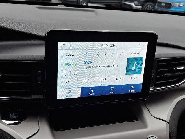 Certified 2022 Ford Explorer XLT w/ Equipment Group 202A image 17