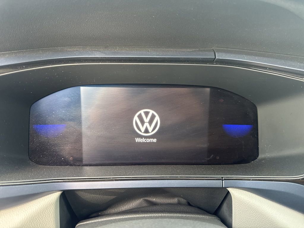 Used 2022 Volkswagen Taos SE image 14