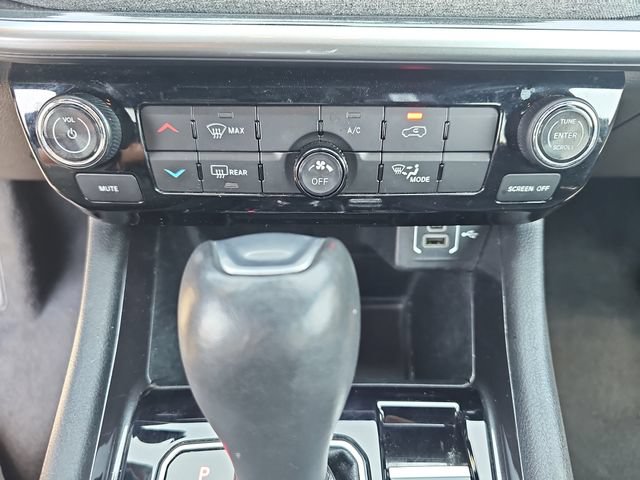Used 2024 Jeep Compass Latitude AWD/4WD image 26