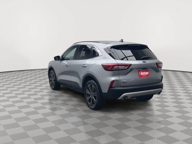 Certified 2024 Ford Escape Platinum AWD/4WD image 37